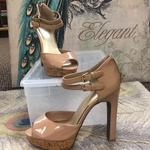 Nude Jessica Simpson heels